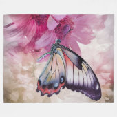 Dreamy Butterfly mit rosafarbenen Blume Fleecedecke (Vorderseite (Horizontal))