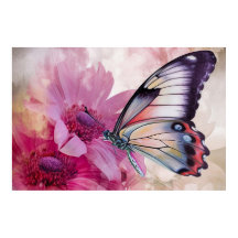Dreamy Butterfly mit rosafarbenen Blume
