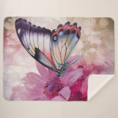 Dreamy Butterfly mit rosafarbenen Blume Sherpadecke (Vorderseite (Horizontal))