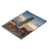 Dreamy Crowd Leaning Tower Notebook Notizblock (Linke Seite)