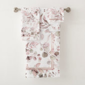 Dreamy Foliage Muster Blush ID817 Badhandtuch Set (Insitu)