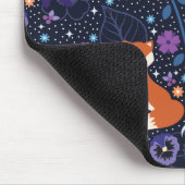 Dreamy Folk Foxes Mousepad (Ecke)