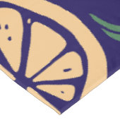 Dreamy Lemons Tischdecke (Schrägansicht)