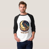 Dreamy Moon & Dog Climbing Ladder T-Shirt (Vorne ganz)