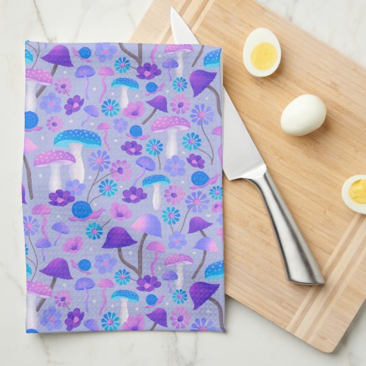 Dreamy Mushroom Forest Lila Türkis Geschirrtuch (Viertel Falte)