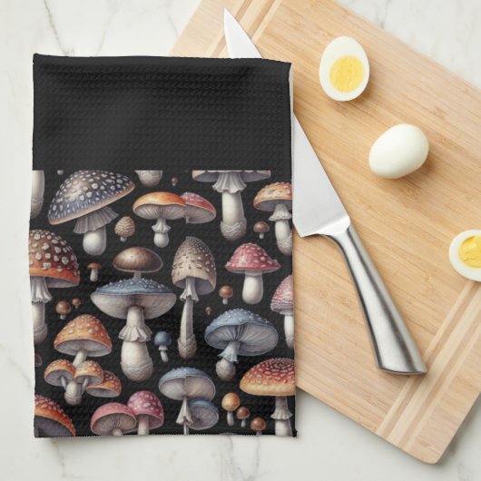 Dreamy Mushrooms Geschirrtuch (Viertel Falte)