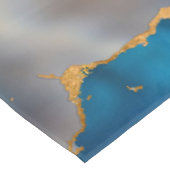 Dreamy Ocean Blue und Gold Tischdecke (Schrägansicht)