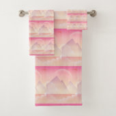 Dreamy Pastel Mountain Landschaftsmuster Badhandtuch Set (Insitu)