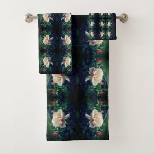 Dreamy Peach Rose und Buds Abstrakt Badhandtuch Set (Insitu)
