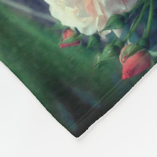 Dreamy Peach Rose und Buds Abstrakt Fleecedecke (Ecke)