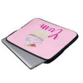 Dreamy Pink Cupcake mit Raspberry Yum! Laptopschutzhülle (Vorne Knopf)