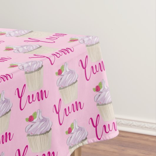 Dreamy Pink Cupcake mit Raspberry Yum! Tischdecke (Beispiel)