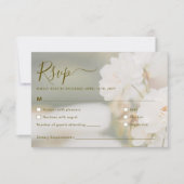 Dreamy White Roses Background Photo Wedding RSVP Karte (Vorderseite)