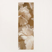 Dreamy white tulips in beige light yogamatte (Rückseite)