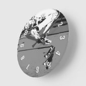 Dreh des Motherboards - Skateboarder, Round Clock Runde Wanduhr (Winkel)