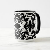 Drehmuster in Schwarz/Weiß Tasse (VorderseiteRechts)