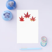 Drei abfallende rote Blätter Flyer (Einzeln)