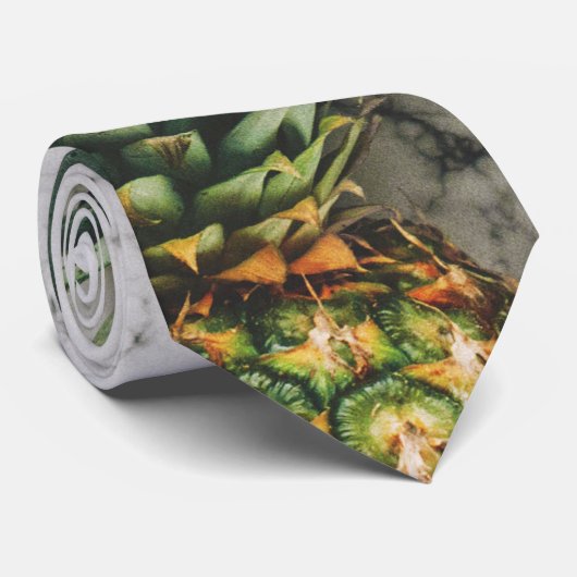 Drei Ananas Krawatte (Gerollt)