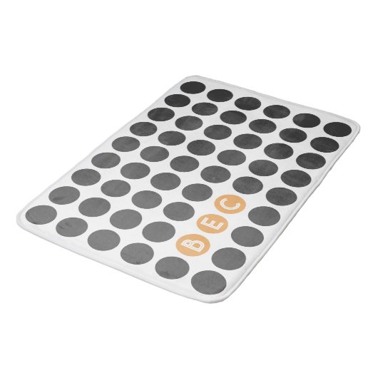 Drei Anfangspunkte Badematte (Schrägansicht)