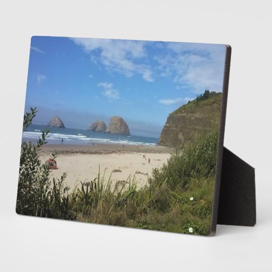 Drei Archgesteine am Ozean oder Fotoplatte (Seite)