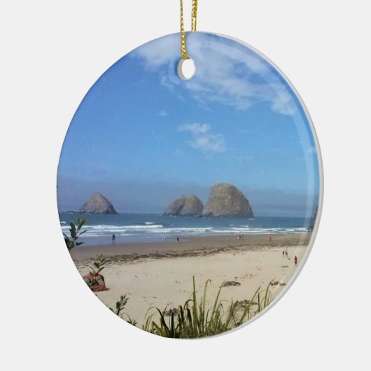 Drei Archgesteine am Ozean oder Keramik Ornament (Links)