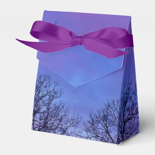 Drei Baumstämme Geschenkschachtel (Vorderseite)