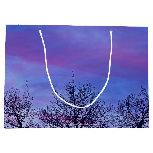 Drei Baumstämme Große Geschenktüte (Rückseite)