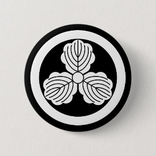 Drei Blätter aus Eiche(1) im Kreis Button