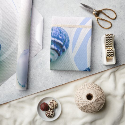 Drei blaue Muscheln Packpapier (Kunsthandwerk)