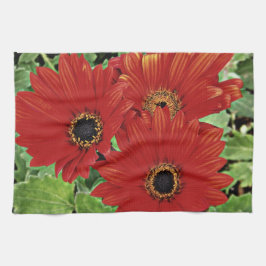 Drei blühen in rot handtuch