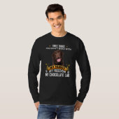 Drei Dinge, die man nicht mit Schokolade-Labrador- T-Shirt (Vorne ganz)