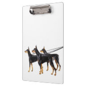 Drei Dobermann auf Leine Klemmbrett (Links)