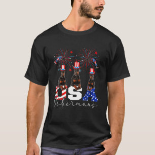 Drei Dobermans aus den USA tragen die amerikanisch T-Shirt