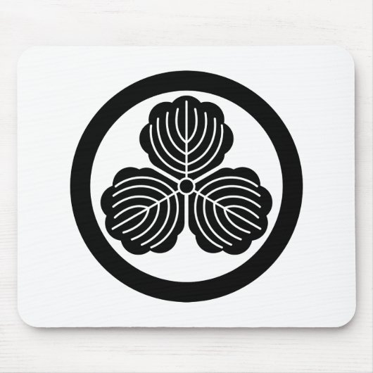 Drei Eichenblätter im Kreis Mousepad (Vorne)
