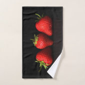 Drei Erdbeeren auf schwarzer Btcna Badhandtuch Set (Handtuch)
