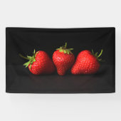 Drei Erdbeeren auf schwarzer Seite Banner (Horizontal)