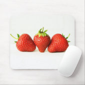 Drei Erdbeeren auf weißem MPACNA Mousepad (Mit Mouse)