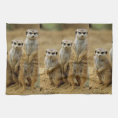 drei Erdmaennchen (Suricata suricatta) Handtuch (Horizontal)