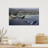 Drei F-16 Falken fliegen in Formation Poster (Küche)