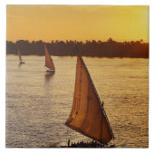 Drei Falukas mit Sehern am Nil River Fliese (Vorderseite)