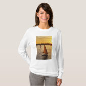 Drei Falukas mit Sehern am Nil River T-Shirt (Vorne ganz)