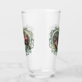 Drei Feen, die Begleiter des magischen Herzens. Glas (Rechts)