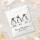 Drei festliche Weihnachtspinguine mit individuelle Geschenktütchen (Ausgeschnitten)