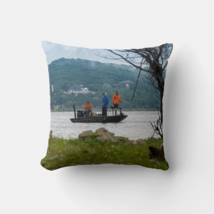 Drei Fischer am Tisch Kissen