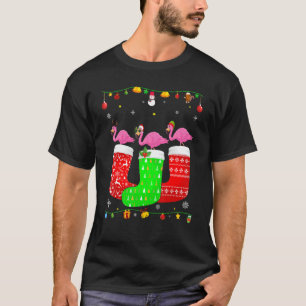 Drei Flamingos in Weihnachts-Socken passende Xmas  T-Shirt