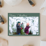 Drei Foto Collage Green Script frohe Weihnachten<br><div class="desc">Diese schlichte und moderne doppelseitige Weihnachtskarte in dunkelgrün bietet eine Vorlage für drei Fotos und einen vollständig editierbaren Text,  sodass Sie Ihren Lieblingsgrüßen wählen können.</div>