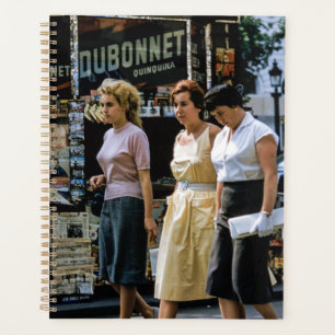 Drei Frauen Paris Straßemode Planer