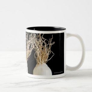 Drei Frühlingszwiebeln Zweifarbige Tasse