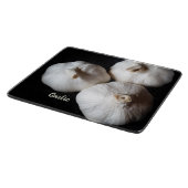 Drei ganze Wolken Weißer Knoblauch Schneidebrett (Ecke)