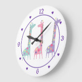 Drei Gepunktete Giraffen Lila Herzkinder Große Wanduhr (Winkel)
